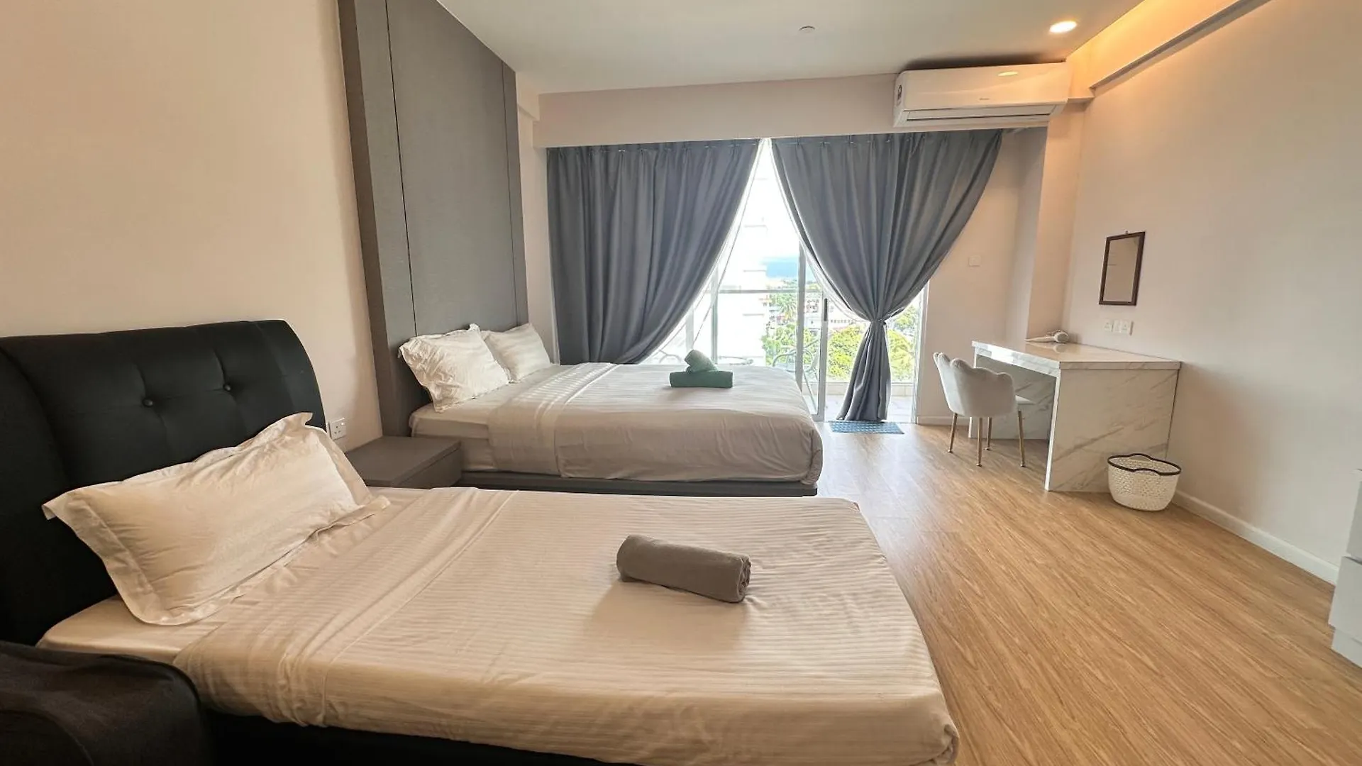 Aru Suites Homestay Wifi,Carpark,24H Check In,Water Filter By R2 Residence Kota Kinabalu 0*,  Malaysia