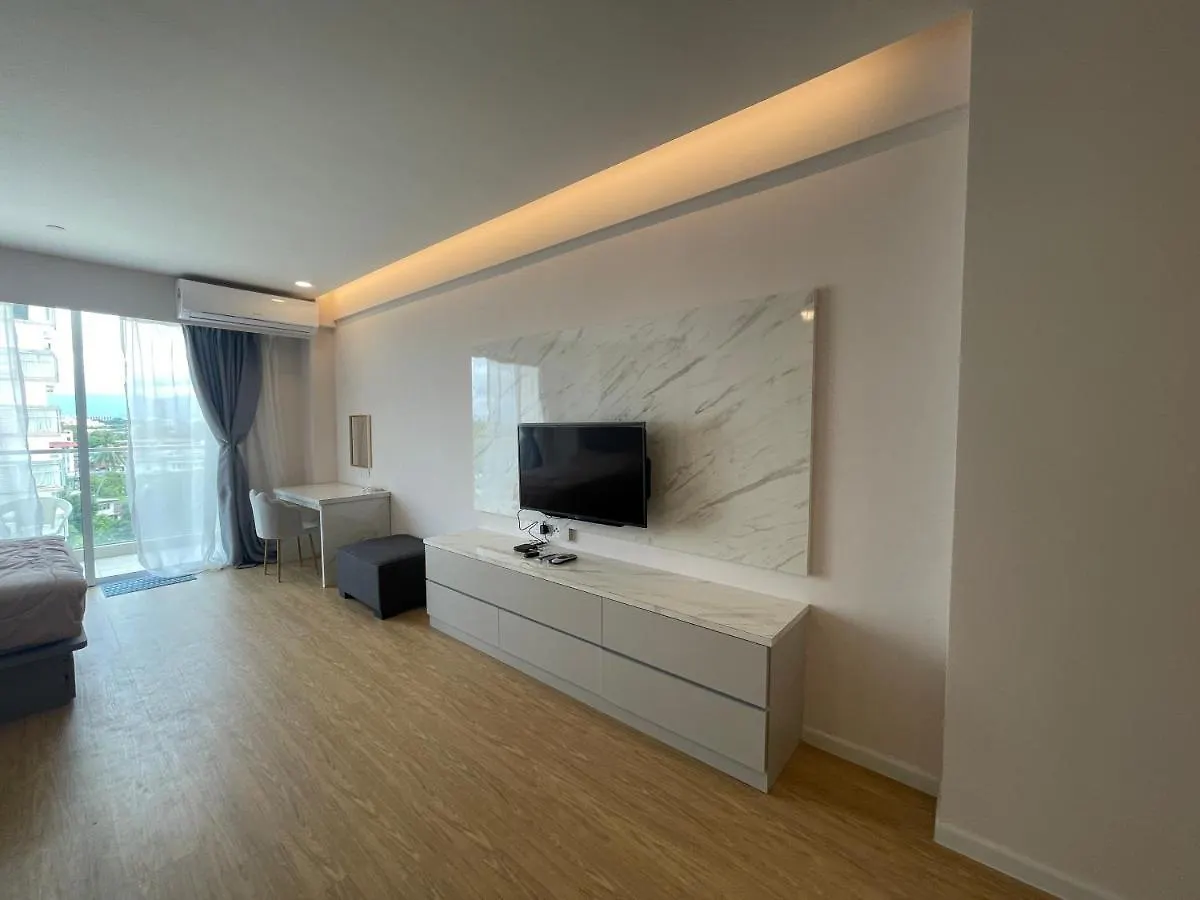 Aru Suites Homestay Wifi,Carpark,24H Check In,Water Filter By R2 Residence Kota Kinabalu 0*,