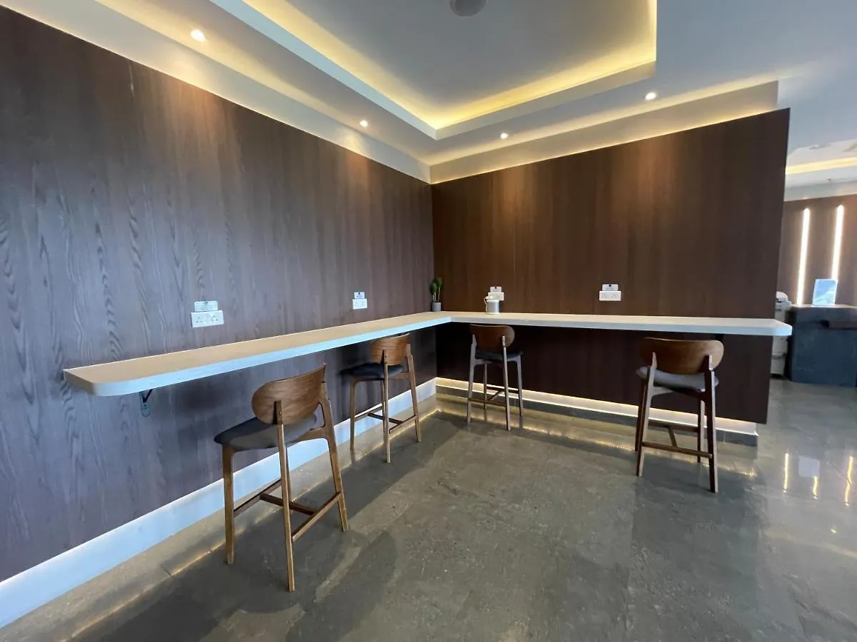 Aru Suites Homestay Wifi,Carpark,24H Check In,Water Filter By R2 Residence Kota Kinabalu Malaysia