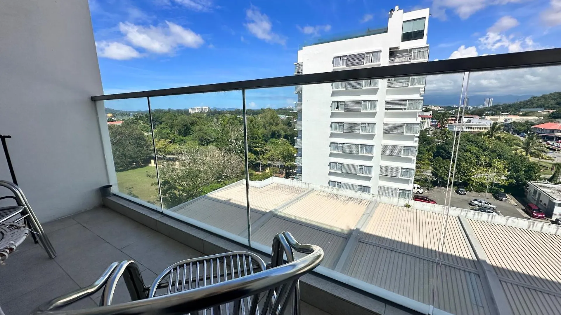 Apartment Aru Suites Homestay Wifi,Carpark,24H Check In,Water Filter By R2 Residence Kota Kinabalu
