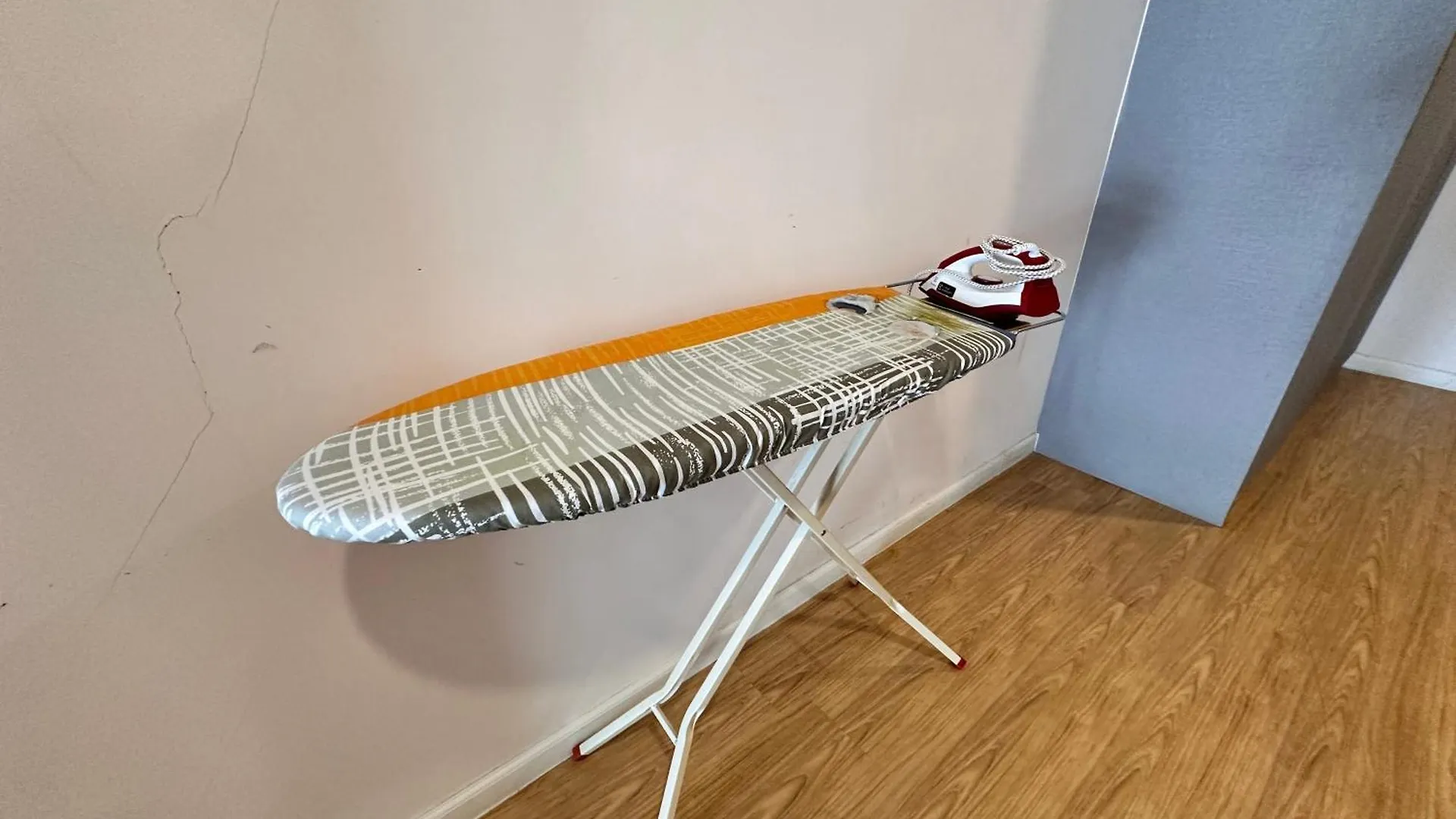 Aru Suites Homestay Wifi,Carpark,24H Check In,Water Filter By R2 Residence Kota Kinabalu