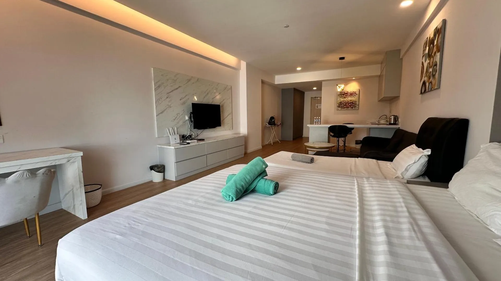 Aru Suites Homestay Wifi,Carpark,24H Check In,Water Filter By R2 Residence Kota Kinabalu Apartment