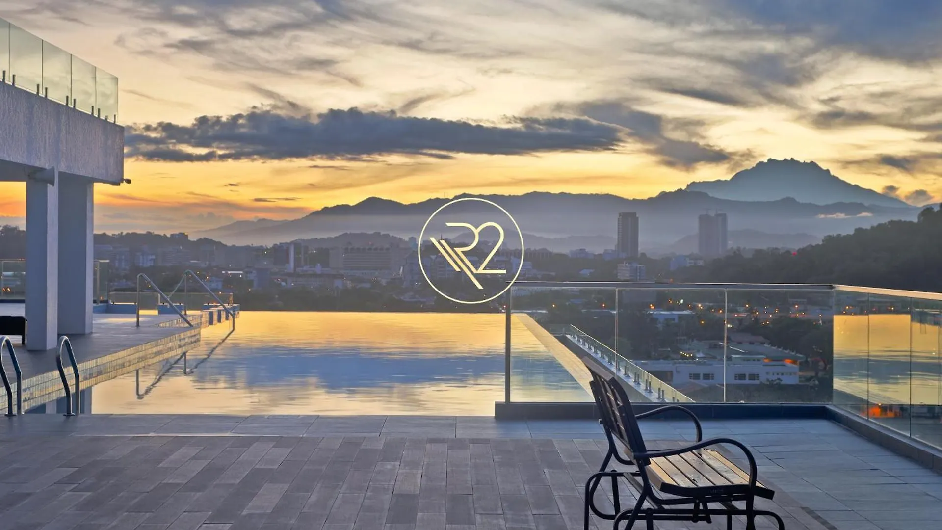 Aru Suites Homestay Wifi,Carpark,24H Check In,Water Filter By R2 Residence Kota Kinabalu